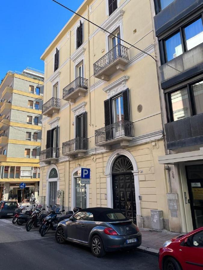 Appartamento Casa In Centro Con Terrazzo Bari Esterno foto