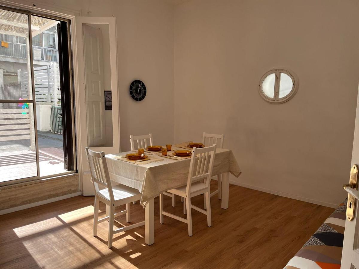Appartamento Casa In Centro Con Terrazzo Bari Esterno foto
