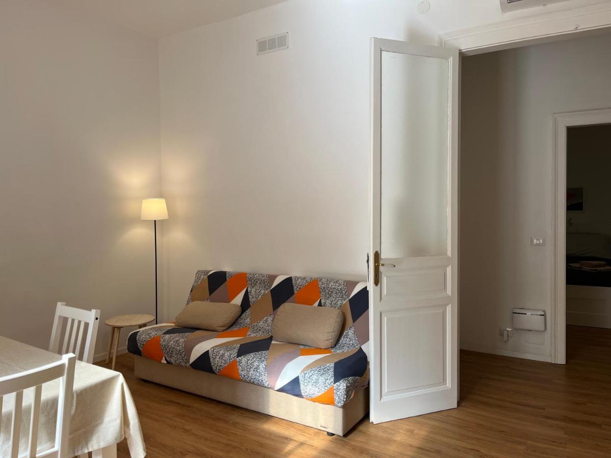 Appartamento Casa In Centro Con Terrazzo Bari Esterno foto